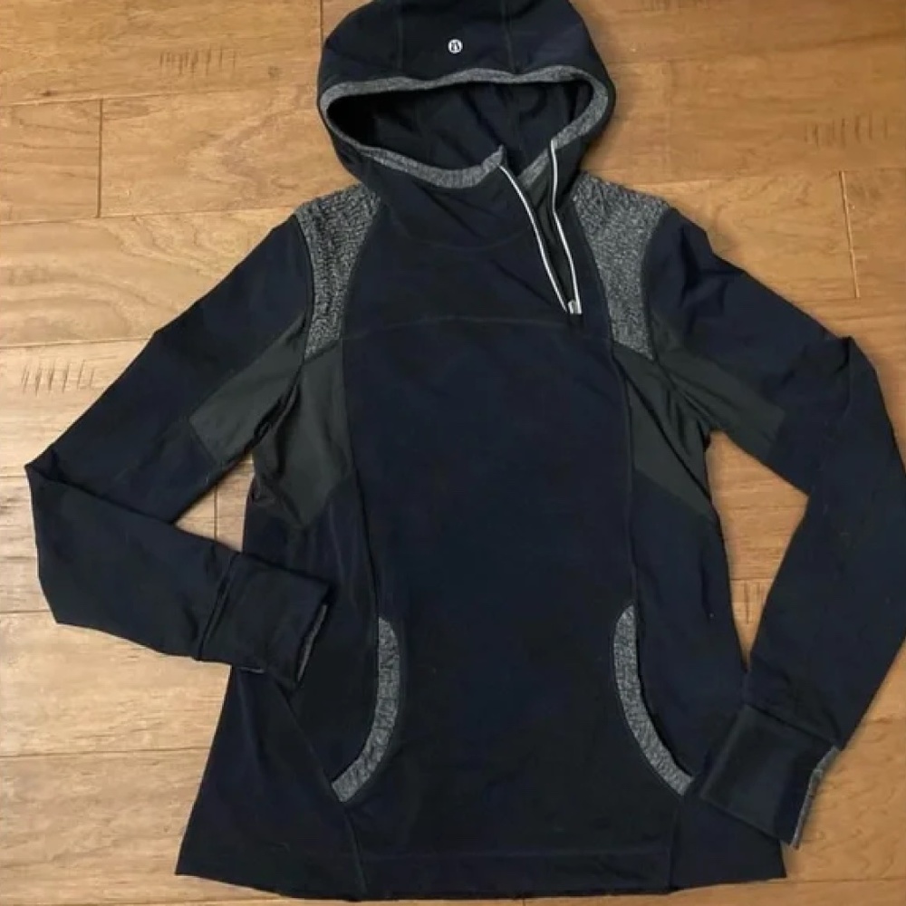 Lululemon Run Back On Track Pullover Hoodie Ponytail Hole - Picture 1 of 11